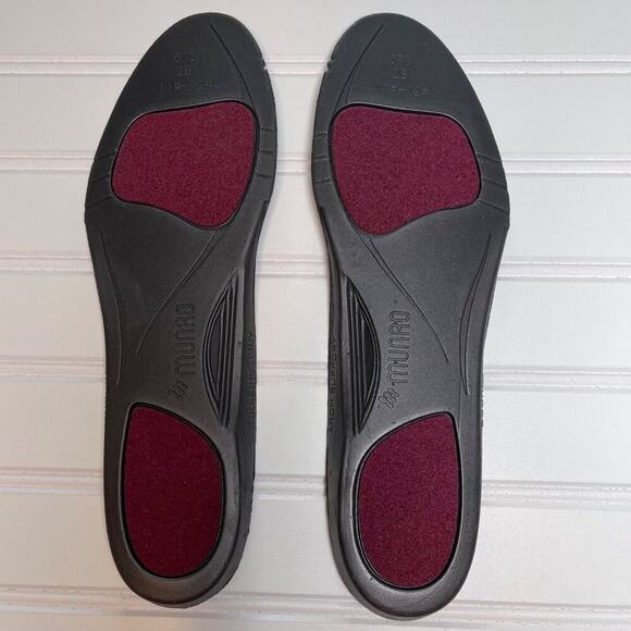 Munro Sutton Women’s 11M Grey Silver Leather Sneakers Side Zip Lace Up Comfort - Picture 13 of 15